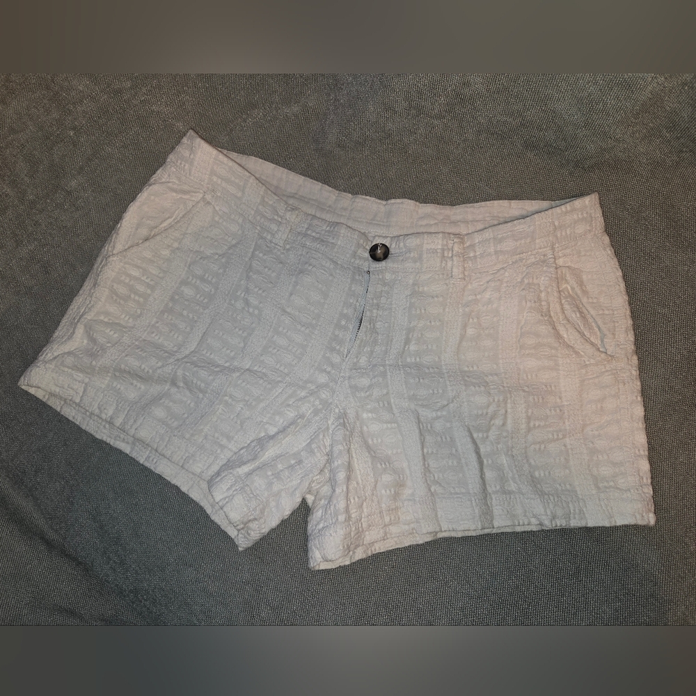 Women's White Textured Shorts